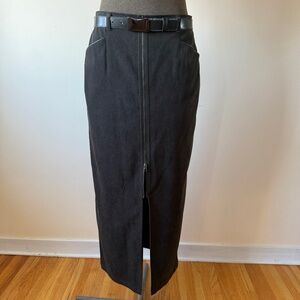 Vintage 90s Sleek high-waist midi pencil skirt in dark khaki 🖤